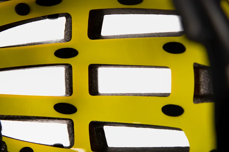 Endura FS260-Pro MIPS Road Helmet II in Black-4