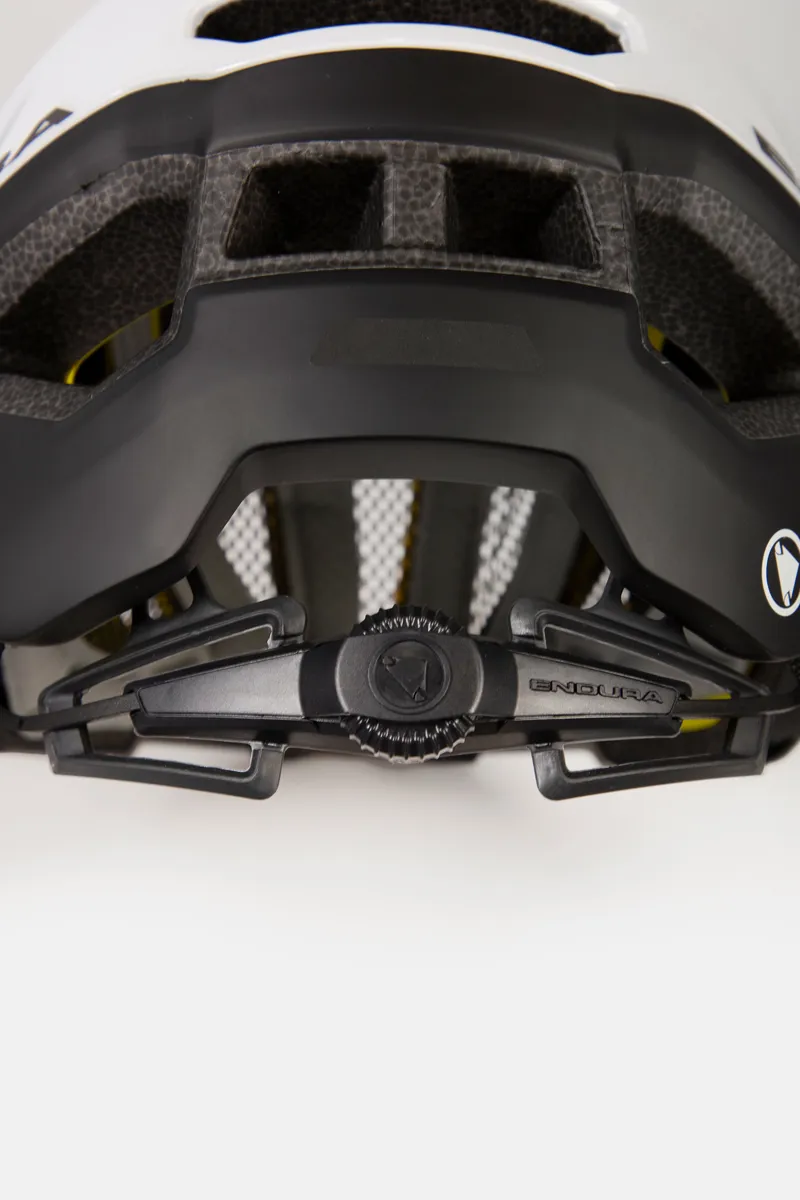 Endura FS260-Pro MIPS Road Helmet II in Black-3