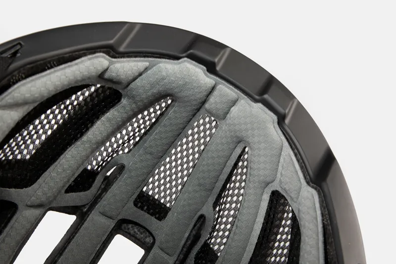 Endura FS260-Pro MIPS Road Helmet II in Black-2