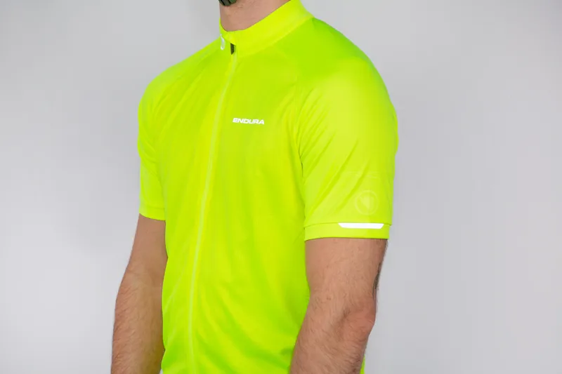 Endura Xtract Short Sleeve Jersey in Black-4