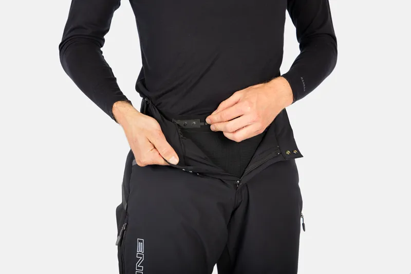 Endura MT500 Freezing Point Shorts in Black-3