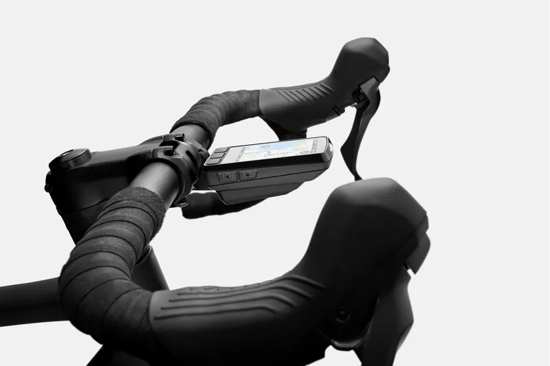 Wahoo ELEMNT Roam 3 GPS Cycling Computer-2