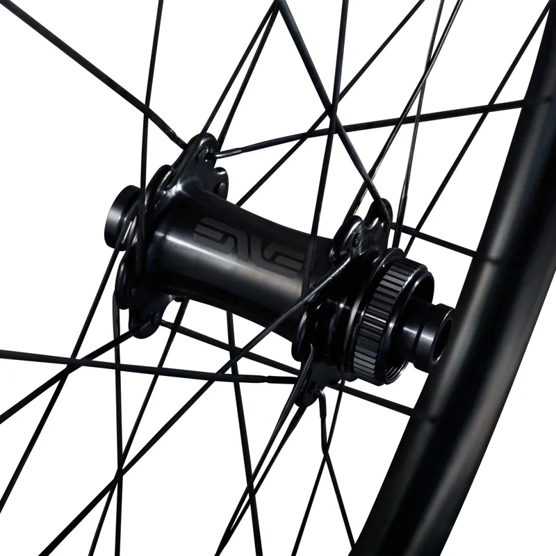 ENVE SES 6.7 700c Clincher Road Wheelset in Black-5