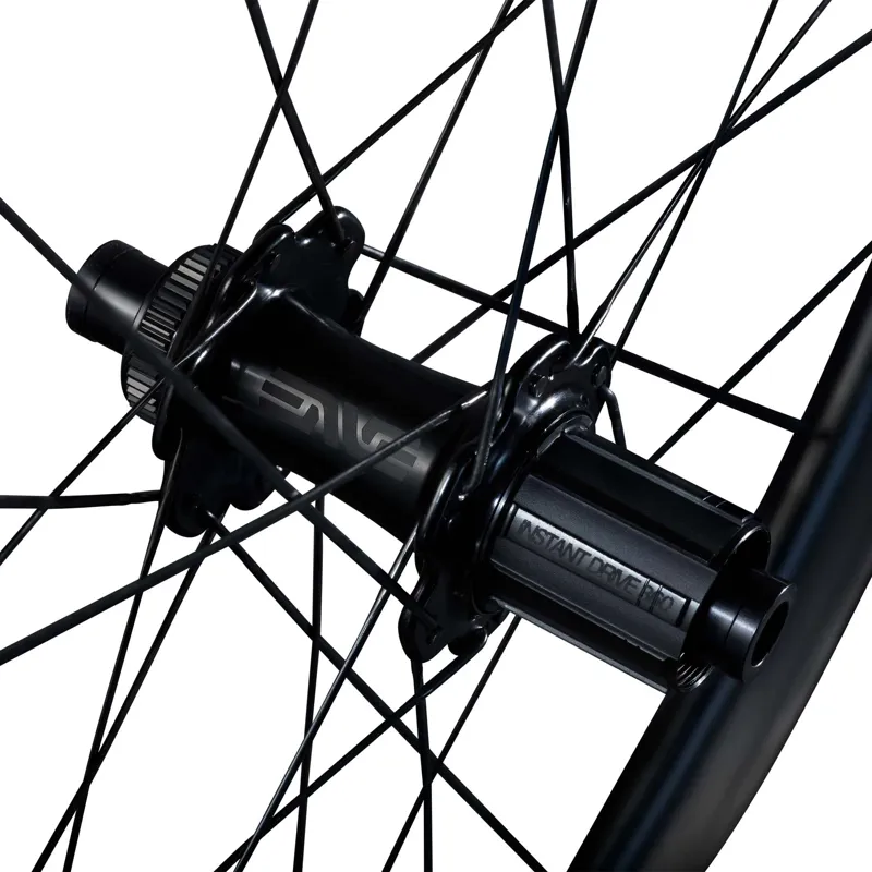 ENVE SES 6.7 700c Clincher Road Wheelset in Black-6