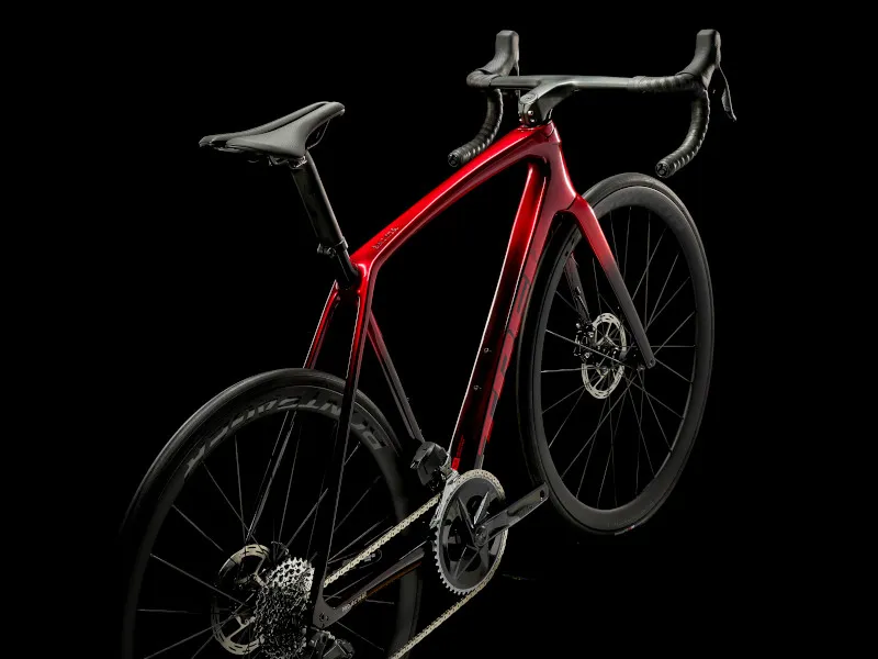 Trek Emonda SLR 6 Etap Carbon Road Bike 2024 in Red Carbon Smoke-2