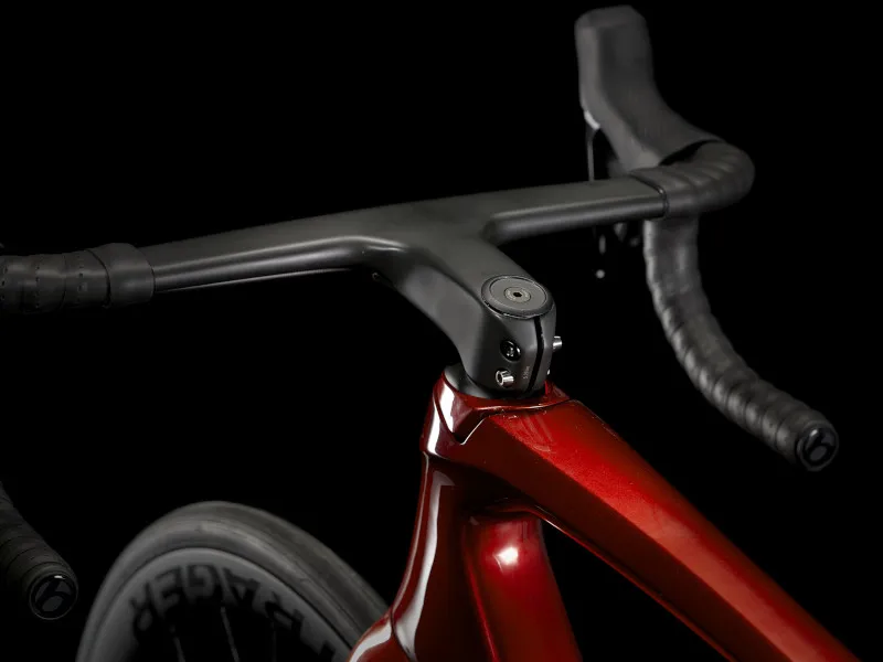 Trek Emonda SLR 6 Etap Carbon Road Bike 2024 in Red Carbon Smoke-6