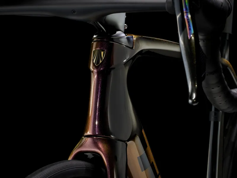 Trek Emonda SLR 7 AXS Carbon Road Bike 2024 in Axinite Flip/Trek Black-2