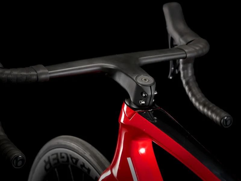 Trek Emonda SLR 7 Carbon Road Bike 2024 in Viper Red-5