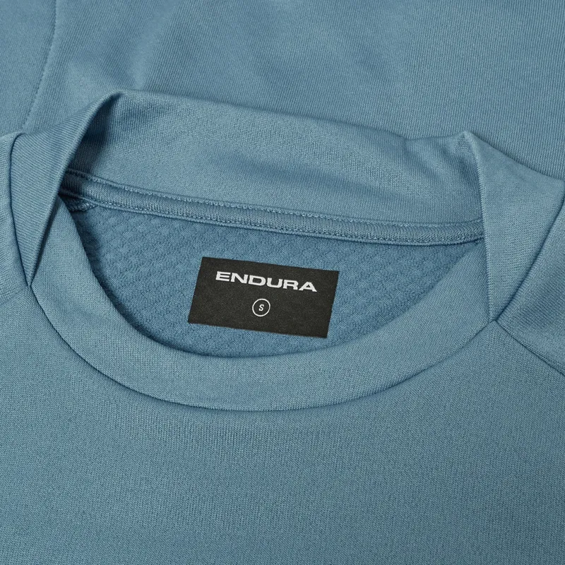 Endura Womens Alltrack Rout Fleece in Blue-3