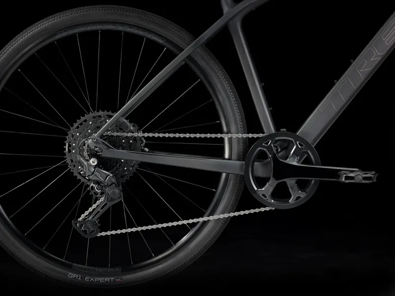 Trek FX Sport 4 Carbon Hybrid Bike 2026 in Onyx Carbon-4