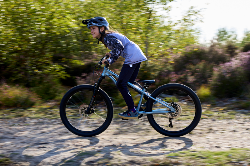 Frog Bikes MTB 62 Kids Mountain Bike 24 inch Wheel 2026 in Glacier Blue-5