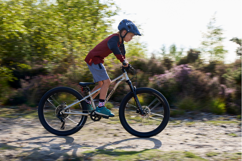 Frog Bikes MTB 62 Kids Mountain Bike 24 inch Wheel 2026 in Sandstorm Gold-5