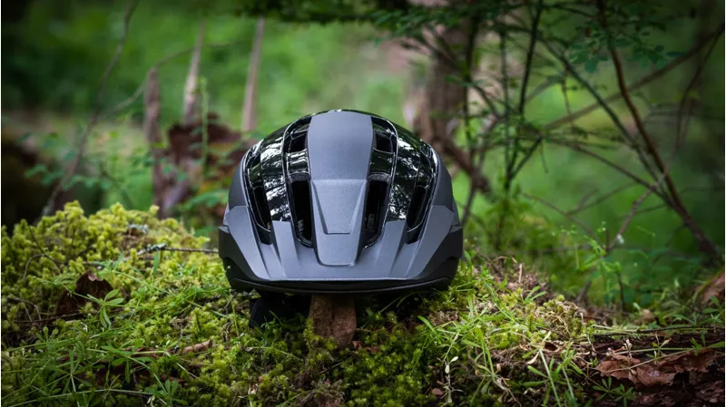 Liv Rail MIPS MTB Helmet in Black Diamond-8