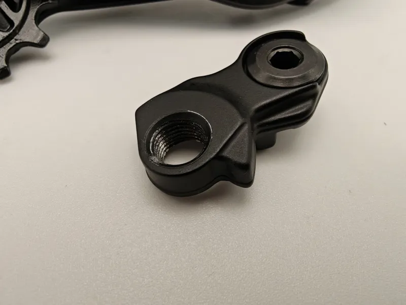 Ex-Display Shimano 105 RD-R7150 Di2 12 Speed Rear Derailleur E-Tube in Black-3