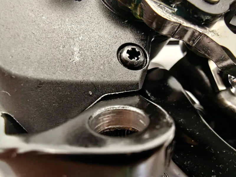 Ex-Display Shimano 105 RD-R7150 Di2 12 Speed Rear Derailleur E-Tube in Black-2