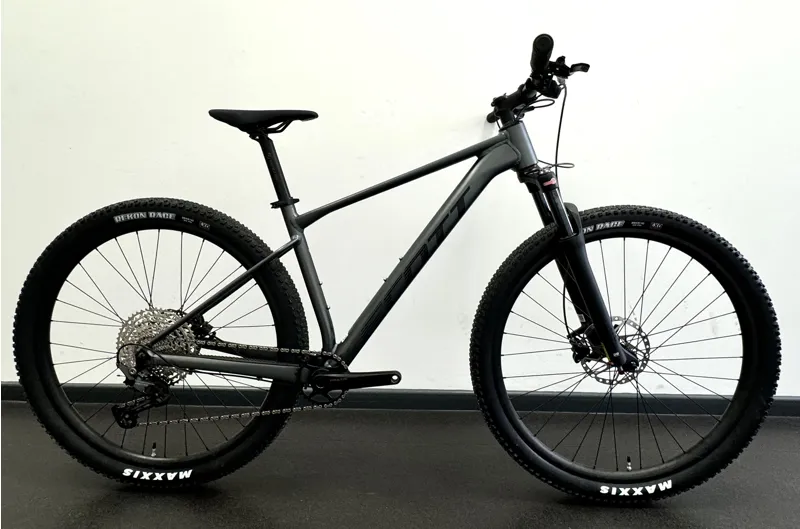ONE OFF Scott Scale 980 Hardtail Mountain Bike Medium 2024 in Grey