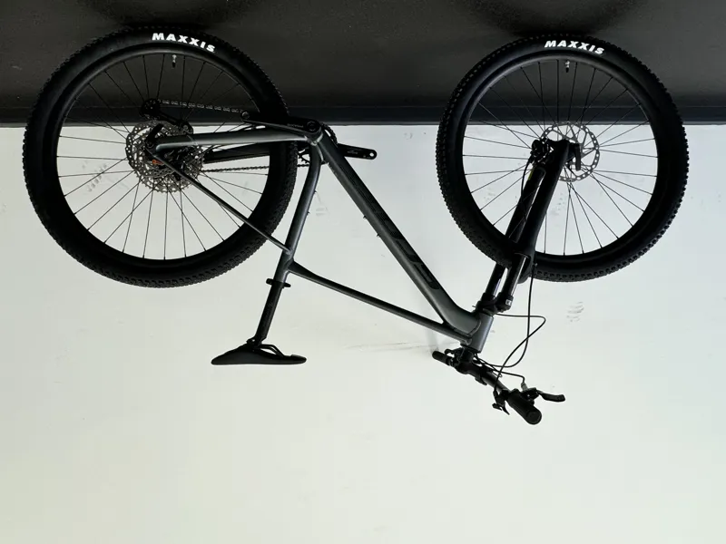 ONE OFF Scott Scale 980 Hardtail Mountain Bike Medium 2024 in Grey-1