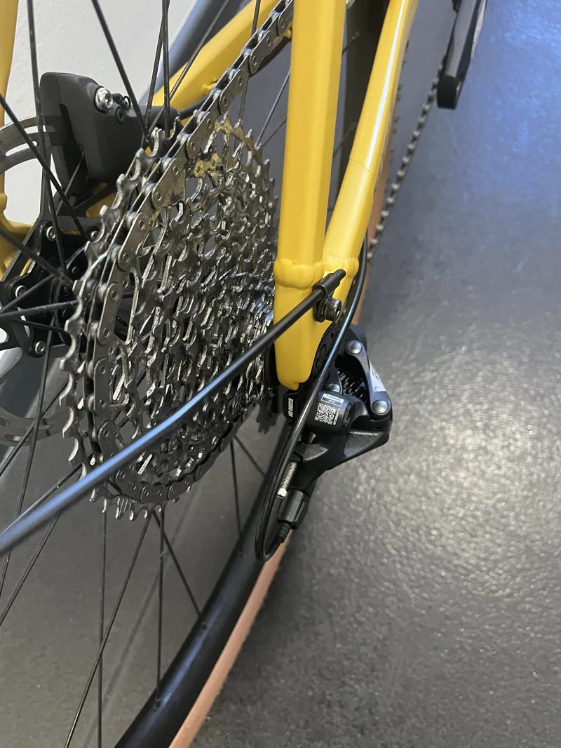 Ex Demo Scott Speedster Gravel 30 EQ Gravel Bike Size 52 2025 in Yellow-2