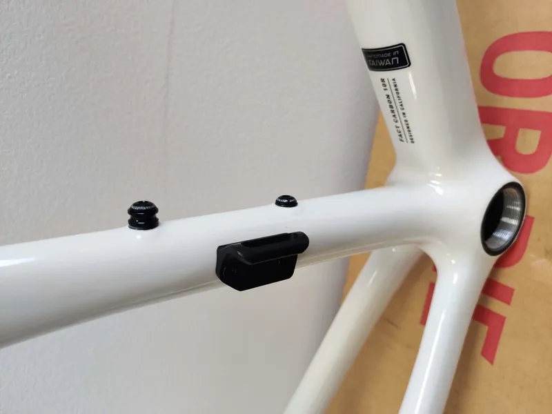 Specialized Tarmac SL8 Pro Frameset 56cm 2024 in Gloss Dune White-7