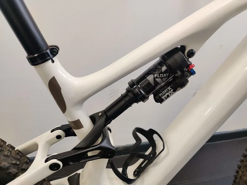 EX DEMO Specialized Turbo Levo SL Expert Carbon Electric Mountain Bike S4 2024 in Birch Taupe-11