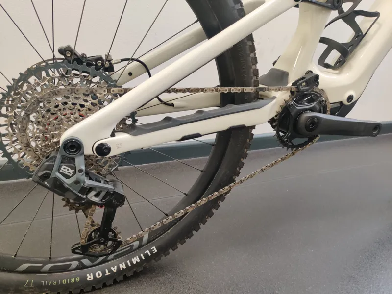 EX DEMO Specialized Turbo Levo SL Expert Carbon Electric Mountain Bike S4 2024 in Birch Taupe-9