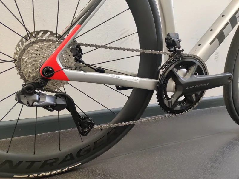 EX DISPLAY Trek Madone SL 7 Di2 Gen 8 Road Bike Medium-Large 2024 in Lunar Silver-5