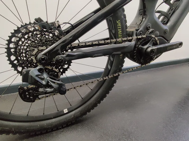 EX DEMO Specialized Turbo Levo Expert Electric Full Suspension Mountain Bike 2024 S4 in Gloss Satin Obsidian-8