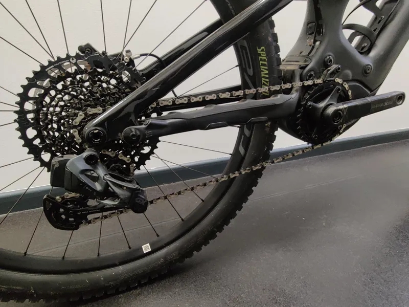 EX DEMO Specialized Turbo Levo Expert Electric Full Suspension Mountain Bike 2024 S4 in Gloss Satin Obsidian-7