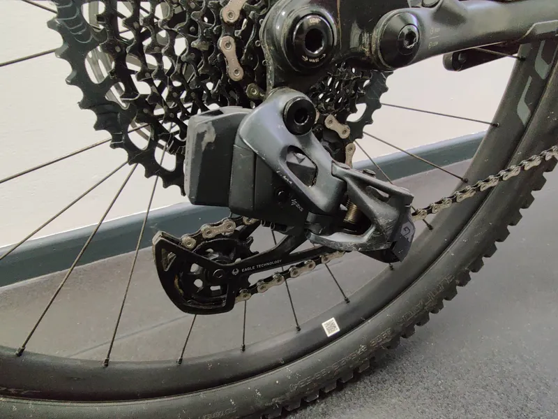 EX DEMO Specialized Turbo Levo Expert Electric Full Suspension Mountain Bike 2024 S4 in Gloss Satin Obsidian-6