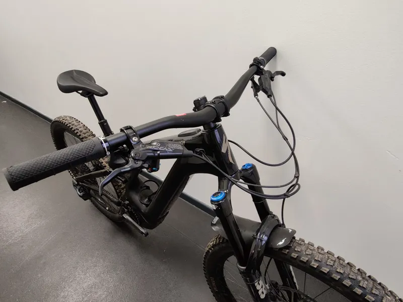 EX DEMO Specialized Turbo Levo Expert Electric Full Suspension Mountain Bike 2024 S4 in Gloss Satin Obsidian-3