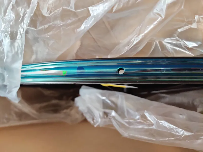 EX DISPLAY Mavic Ksyrium 30 Disc Centre Lock 700c Shimano HG Road 11/12 Road Wheelset in B-8