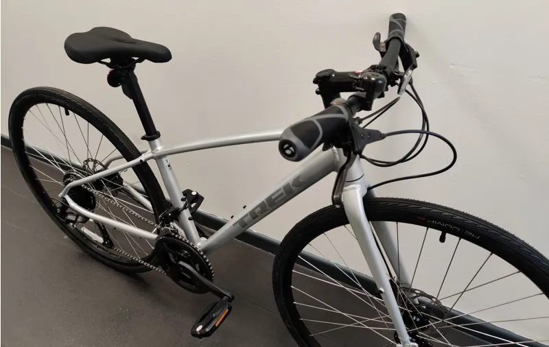 EX DISPLAY Trek FX 2 Disc Small Hybrid Bike 2023 in Quicksilver-3