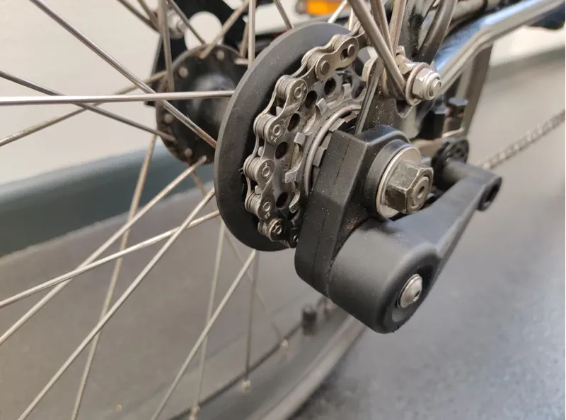 EX DEMO Brompton Electric C Line Urban High Folding Bike 2022 in Black-6