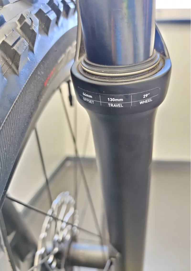 ONE OFF Trek Fuel EX 8 XT Gen 5 29in Medium Full Suspension Mountain Bike 2022 in Red -3