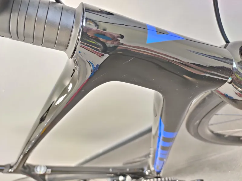 EX DISPLAY Giant TCR Advanced Disc 1 Road Bike MediumLarge 2024 in Carbon-3