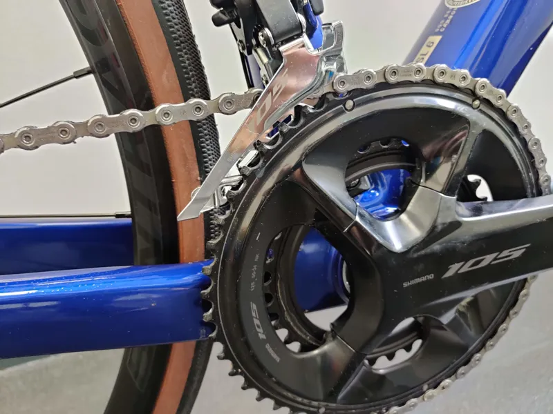 EX DISPLAY Trek Domane SL 6 Gen 4 Carbon Road Bike 58cm 2024 in Hex Blue-3