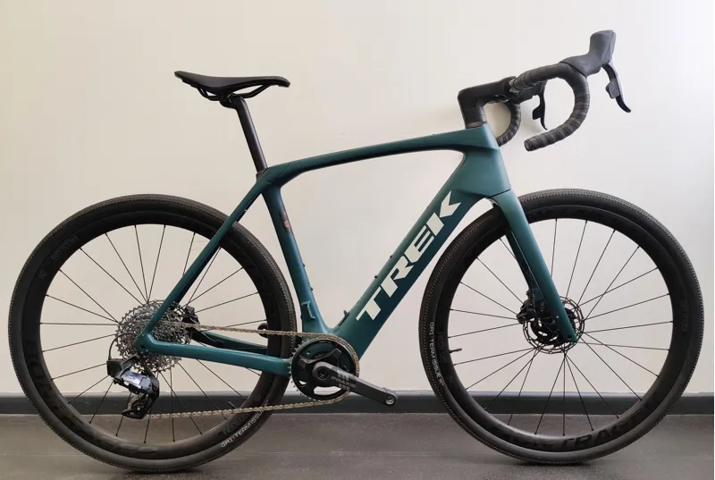 EX DEMO Trek Domane+ SLR 7 AXS Electric Road Bike 56cm 2023 in Juniper