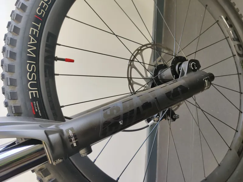 EX DEMO Trek Remedy 9.8 27.5 GX Full Suspension Mountain Bike Large 2024 in Trek Black-10