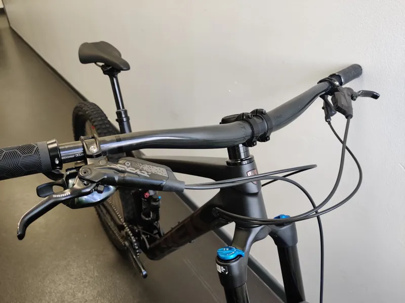 EX DEMO Trek Remedy 9.8 27.5 GX Full Suspension Mountain Bike Large 2024 in Trek Black-9