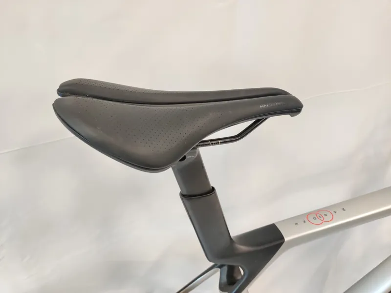 EX DEMO Trek Madone SL 7 Di2 Gen 8 Road Bike MediumLarge 2024 in Lunar Silver-7