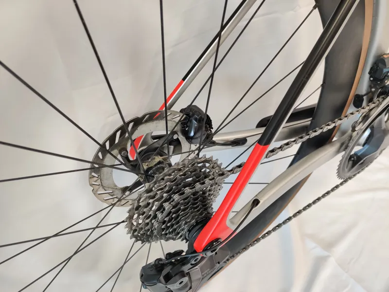 EX DEMO Trek Madone SL 7 Di2 Gen 8 Road Bike MediumLarge 2024 in Lunar Silver-6