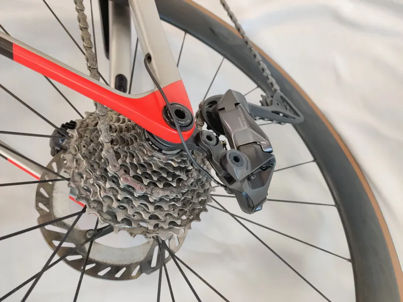 EX DEMO Trek Madone SL 7 Di2 Gen 8 Road Bike MediumLarge 2024 in Lunar Silver-4