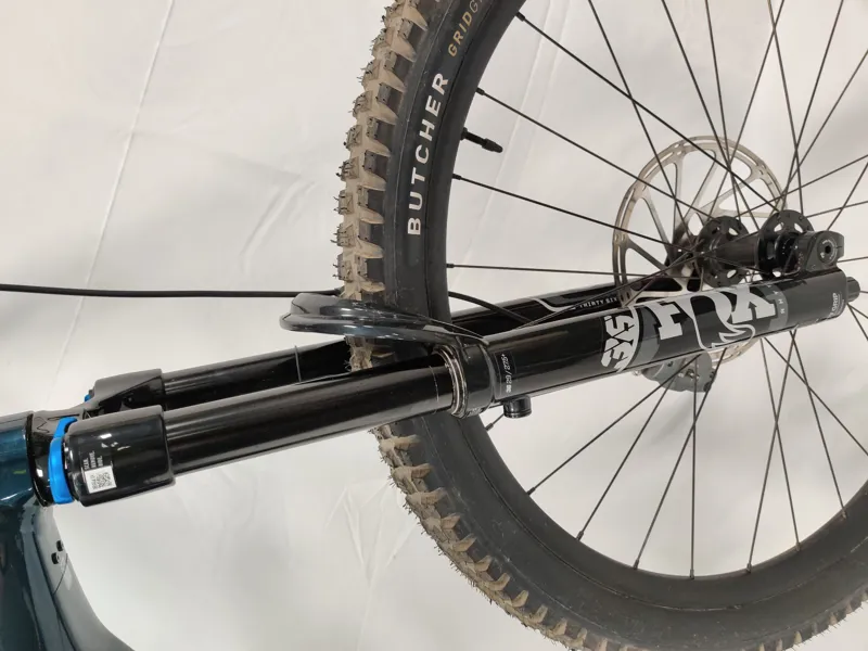 EX DEMO Specialized Turbo Levo 4 Comp Alloy S5 Electric Full Sus MTB 2026 in Gloss Deep Lake Metallic-3