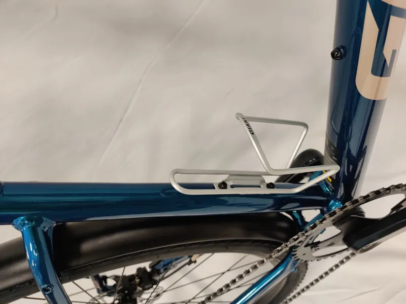 ONE OFF Giant Roam 0 Disc Hybrid Bike Medium 2025 in Sea Sparkle With Equipment Package-3