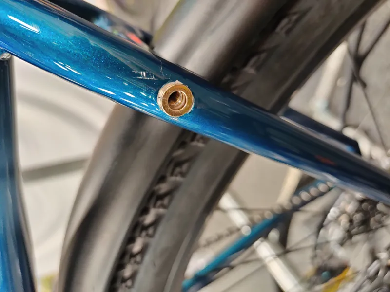 ONE OFF Giant Roam 0 Disc Hybrid Bike Medium 2025 in Sea Sparkle With Equipment Package-1