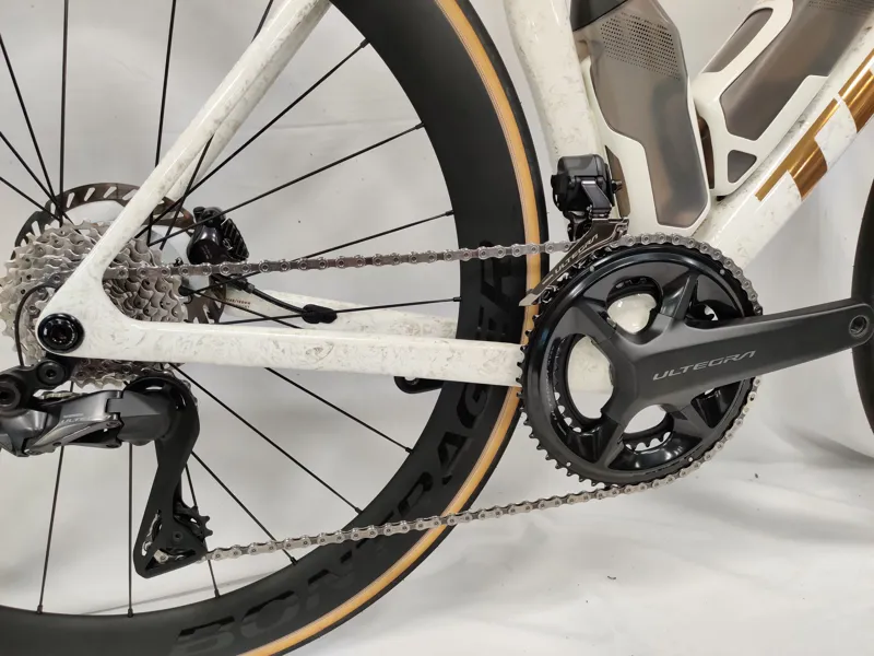 EX DEMO Trek Madone SLR 7 Di2 Gen 8 Road Bike MediumLarge 2025 in Era White-5