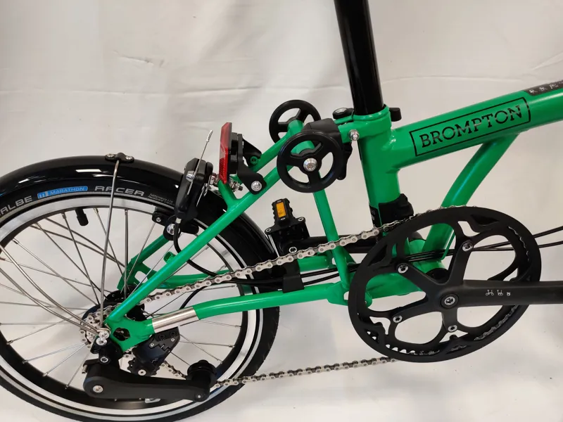 Brompton C Line 4-Speed Folding Bike 2026 in Palm Green-11