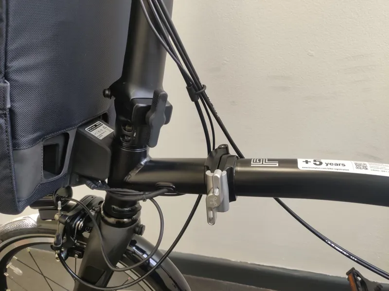 EX DISPLAY Brompton Electric P Line 4-Speed Folding Bike Mid Handlebar 2026 in Matt Black -2