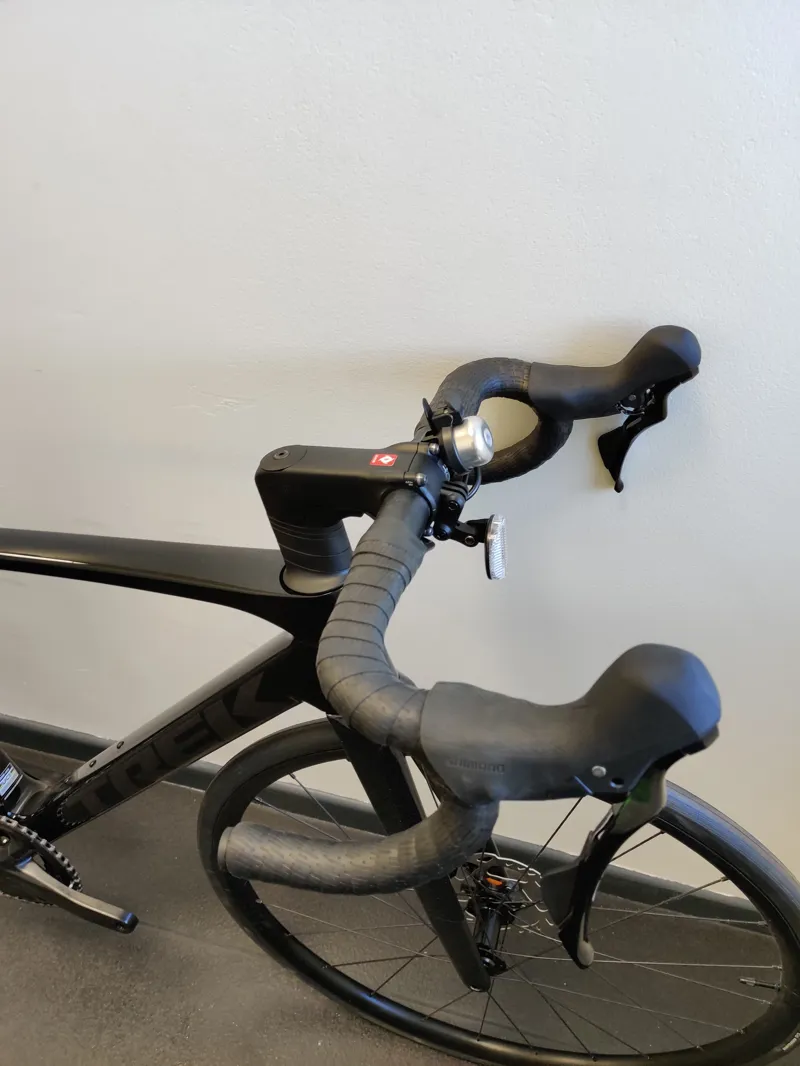 EX DISPLAY Trek Madone SL 5 Gen 8 Road Bike Large 2026 in Gloss Dark Star/Matte Deep Smoke-2