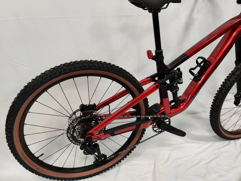 EX DISPLAY Trek Fuel EX 8 Gen 7 Full Suspension Mountain Bike Medium 2026 in Gloss Fury Red-2